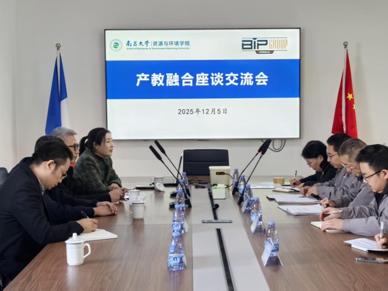 effd91880bc040bea11f80152ce3e3d7.jpg effd91880bc040bea11f80152ce3e3d7.jpg